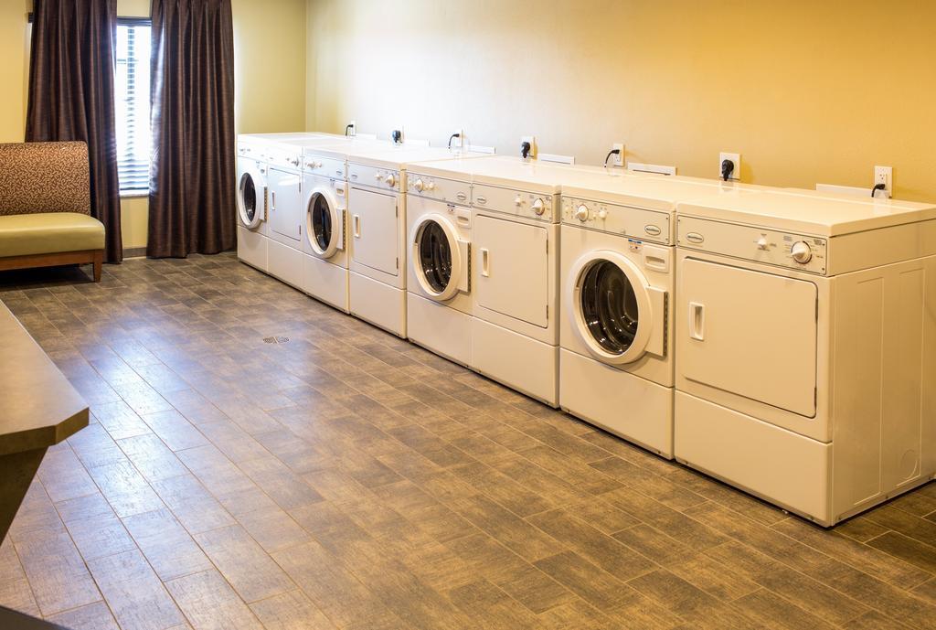 Little Missouri Inn & Suites New Town エクステリア 写真