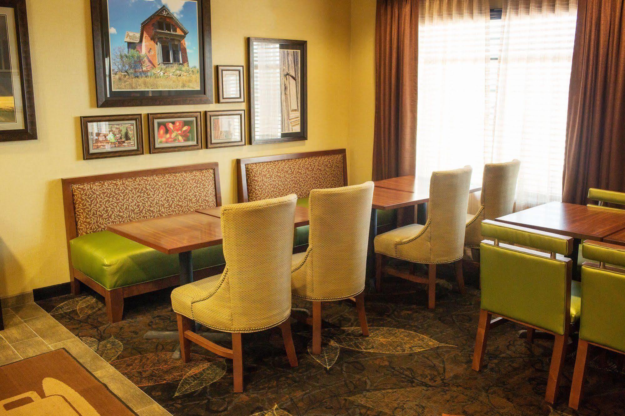 Little Missouri Inn & Suites New Town エクステリア 写真